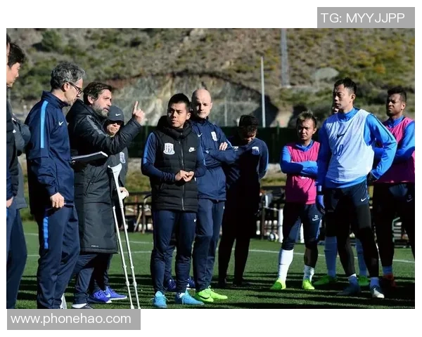 校园足球明星专访揭秘他们的成长历程与梦想追求