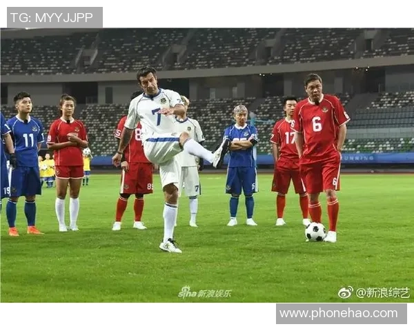 足球明星送礼指南精选推荐适合各类球迷的创意礼物图片